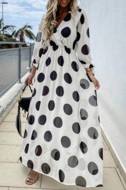 Sophisticated Dress with a Clean Classic Look