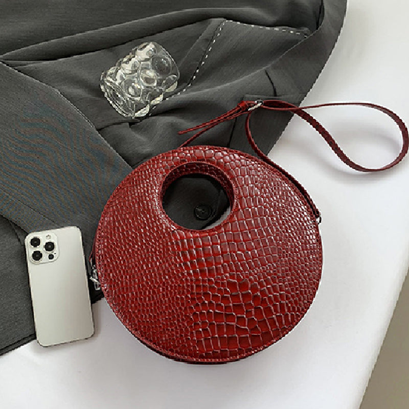 A Vintage Style Bag with Delicate Timeless Details