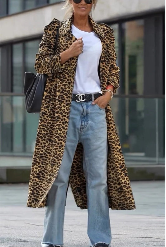 Classic Vintage & Enduringly Stylish Coat