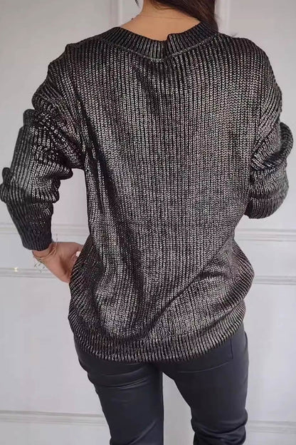 Effortlessly Elegant Sweater with a Timeless Design