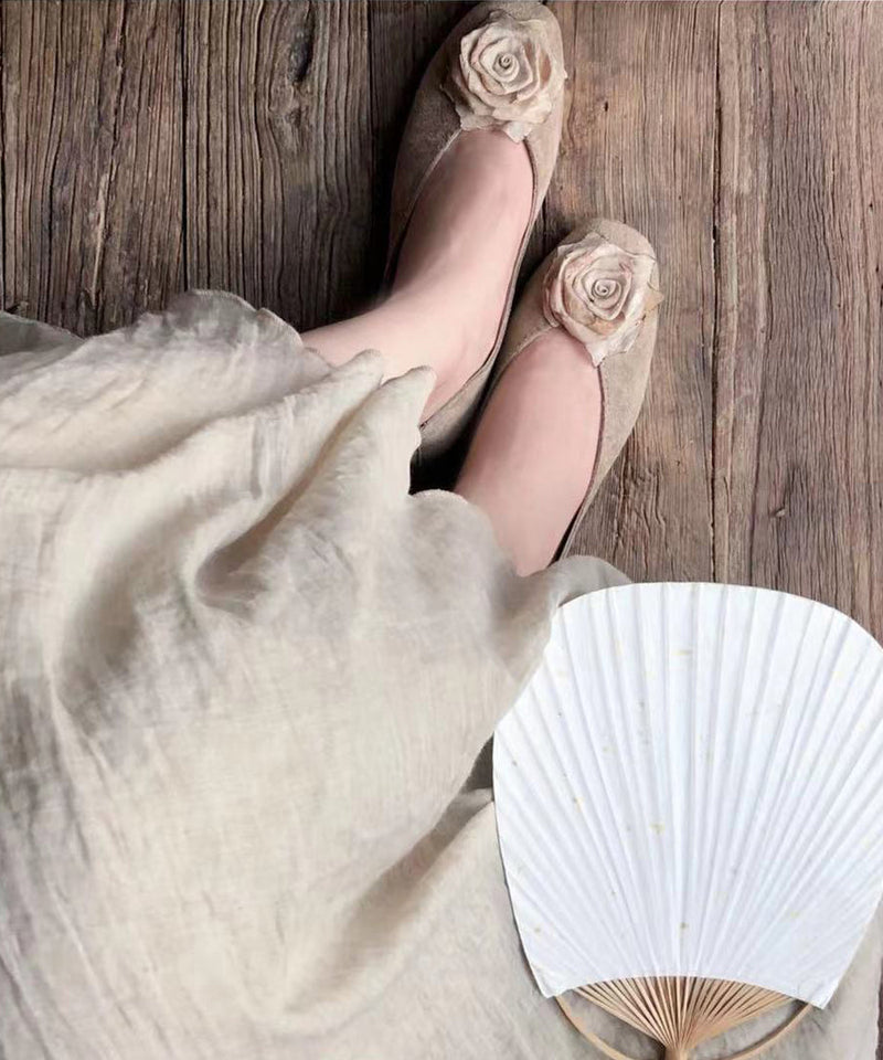 Effortlessly Elegant Shoes with a Timeless Design