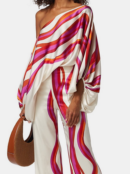 Classic Vintage Blouse with a Flattering Fit