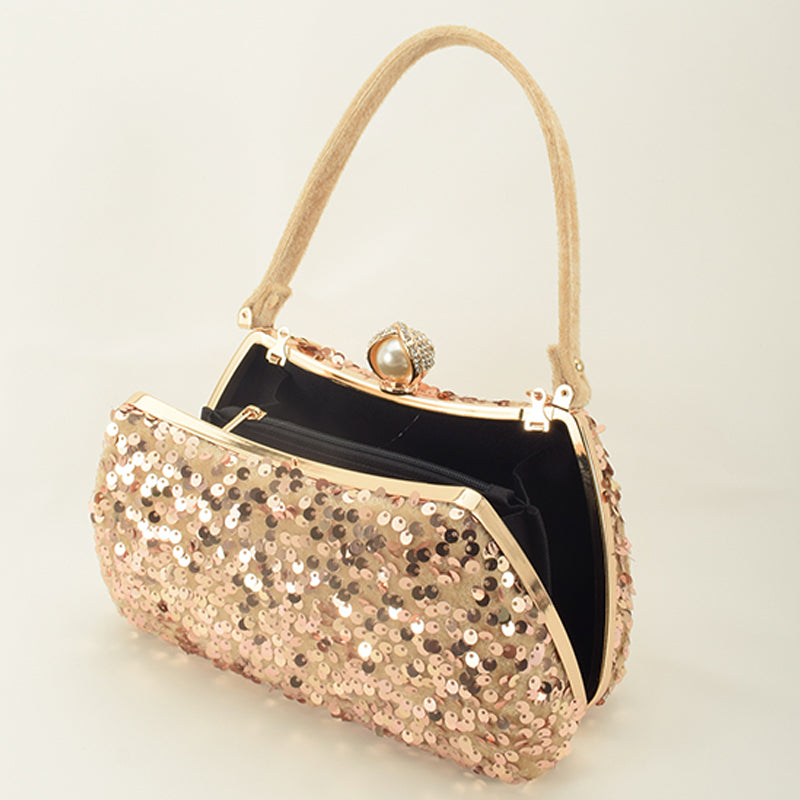 Beautifully Finished Bag in a Timeless Design