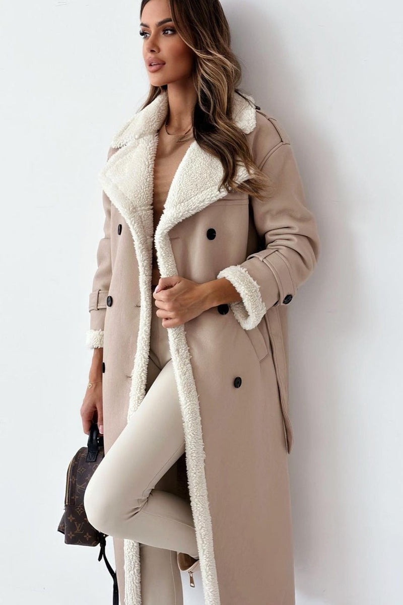 Gracefully Styled Coat for Any Occasion