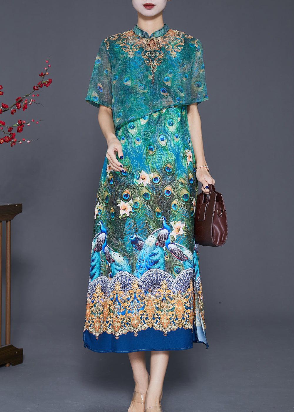 Classic Vintage Dress with a Flattering Fit