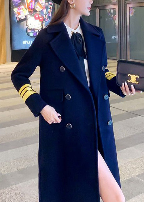 Beautifully Finished Coat in a Timeless Design