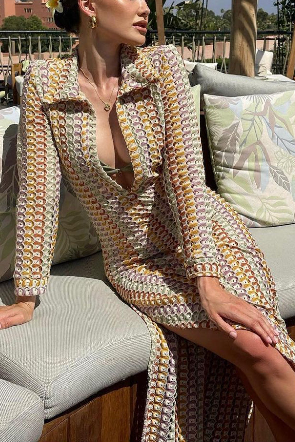 Well Tailored Dress with a Graceful Silhouette
