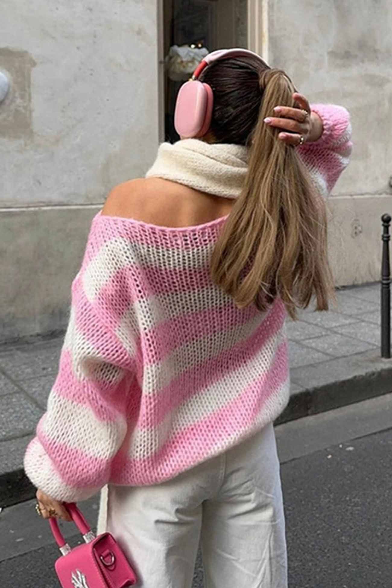 Effortlessly Elegant Sweater with a Timeless Design