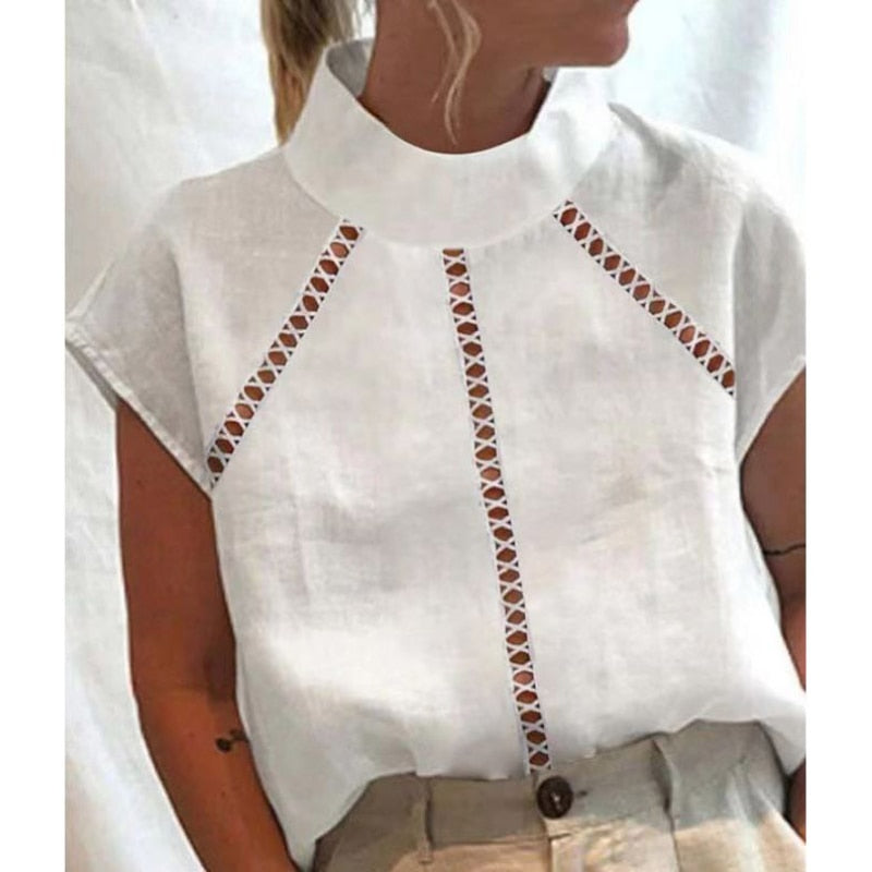 Effortlessly Elegant Blouse with a Timeless Design