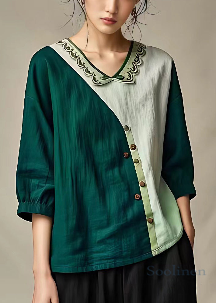Classic Vintage Shirt with a Flattering Fit
