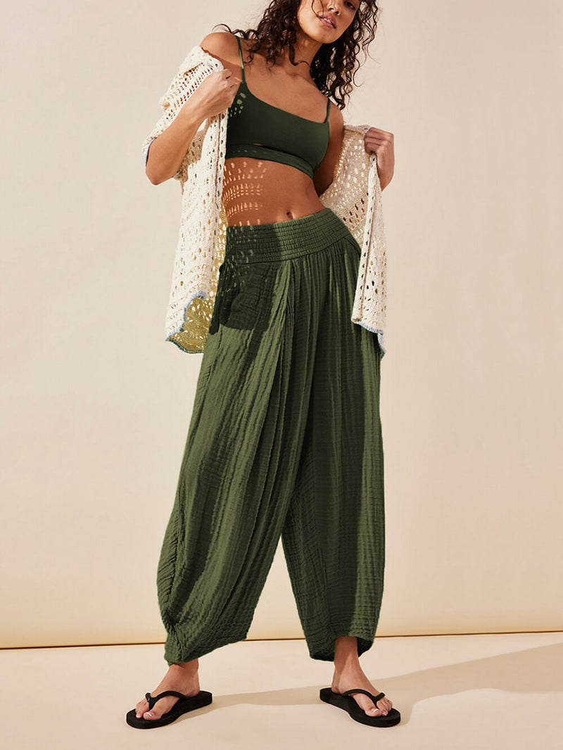 Well Tailored Pants with a Graceful Silhouette