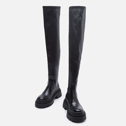 Beautifully Finished Boots in a Timeless Design