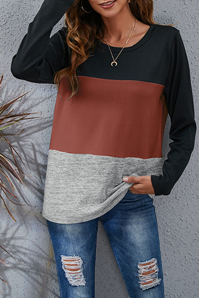 Well Tailored Top with a Graceful Silhouette