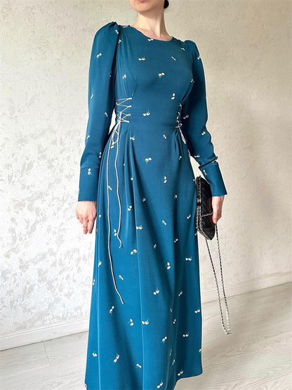 Gracefully Styled Dress for Any Occasion