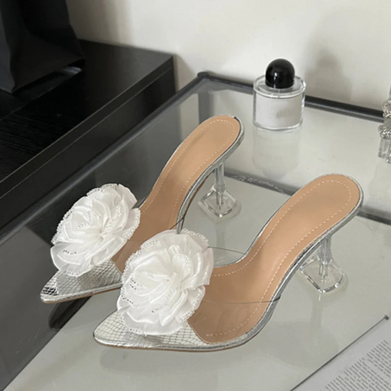 Sophisticated Garment with a Clean Classic Look