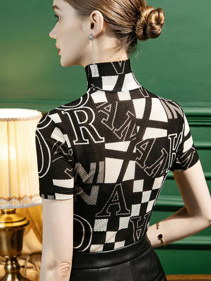 Beautifully Crafted T-Shirt in a Classic Style