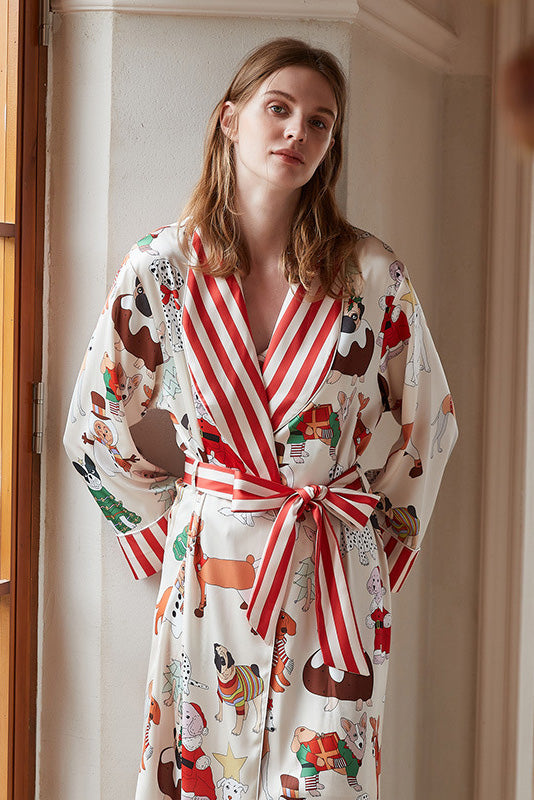 Effortlessly Elegant Garment with a Timeless Design