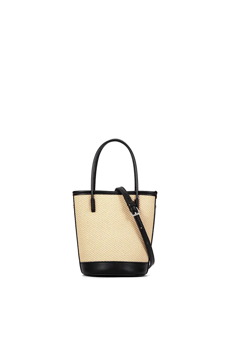 Effortlessly Elegant Bag with a Timeless Design