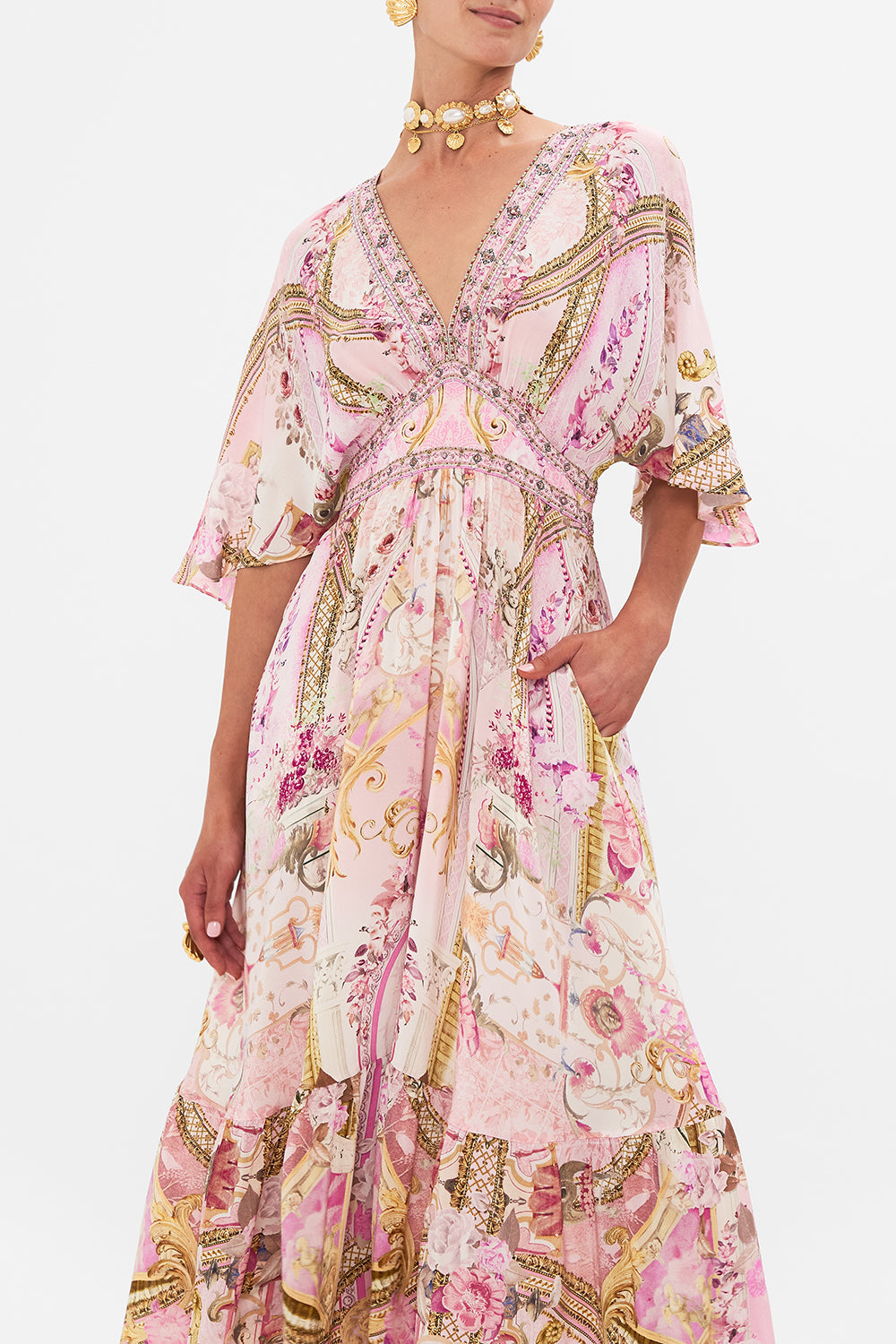 Gracefully Styled Dress for Any Occasion