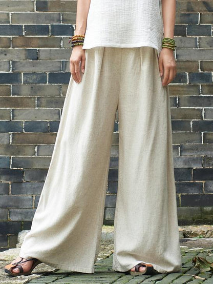 Effortlessly Elegant Pants with a Timeless Design