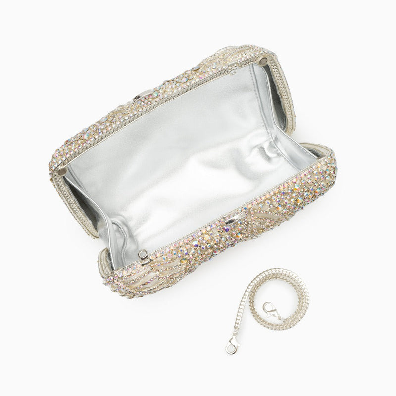 Beautifully Crafted Bag in a Classic Style