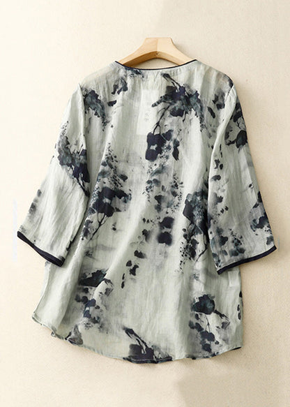 Beautifully Finished Blouse in a Timeless Design