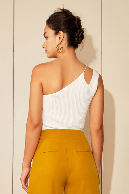 Polished Top with an Effortless Classic Look