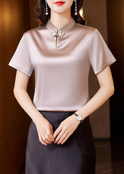 Effortlessly Elegant Top with a Timeless Design
