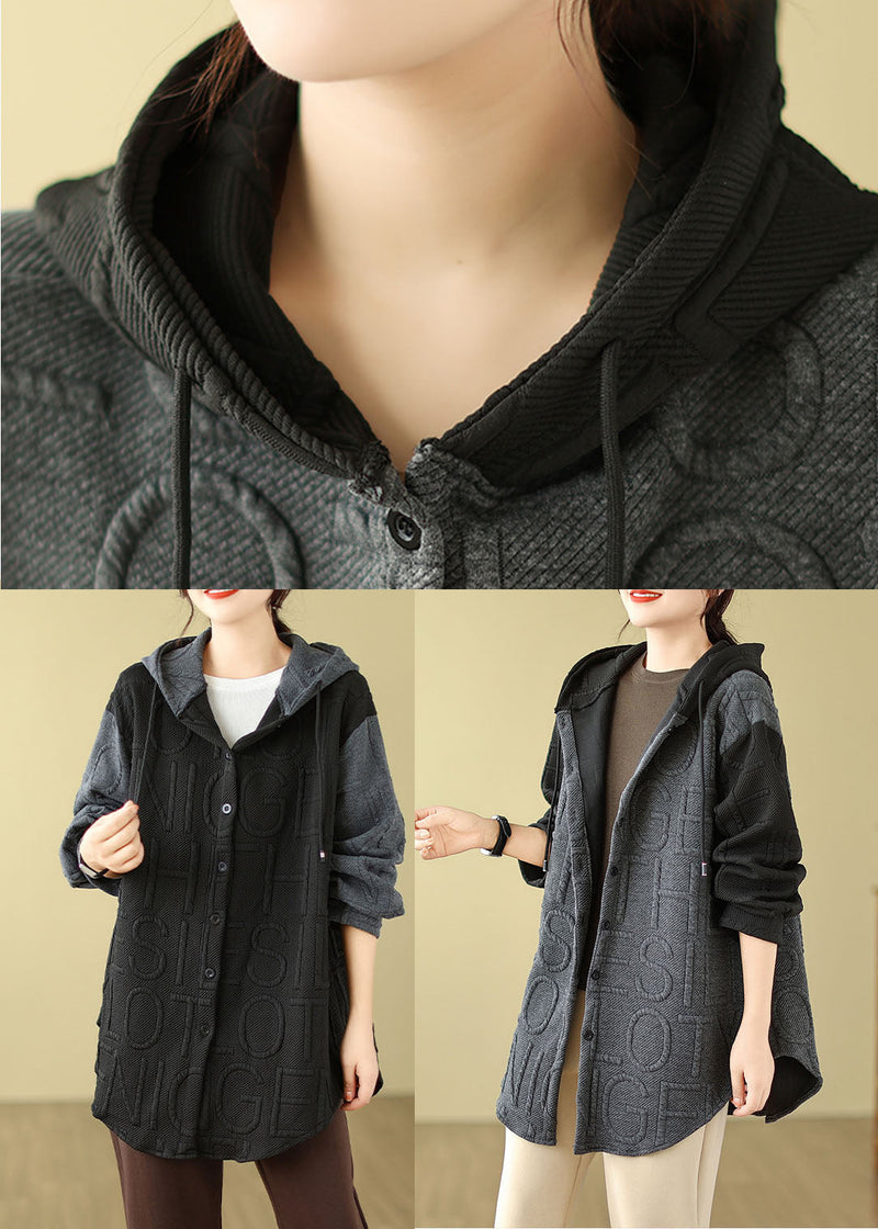 Well Tailored Coat with a Graceful Silhouette