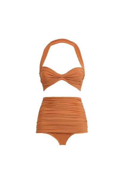 Well Tailored Bikini with a Graceful Silhouette