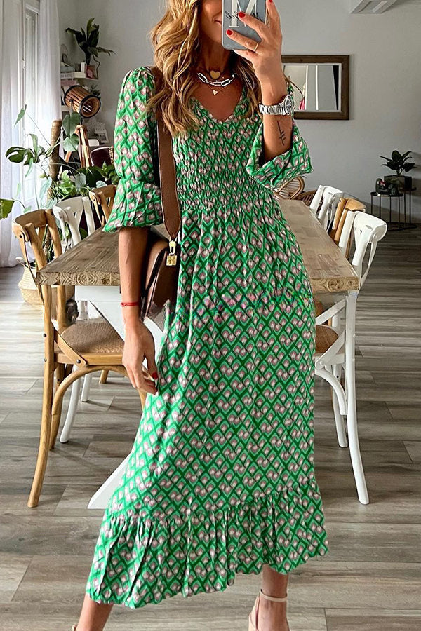 Classic Vintage & Enduringly Stylish Dress