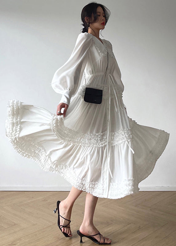 Beautifully Finished Dress in a Timeless Design