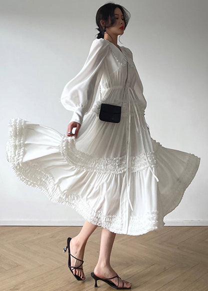 Beautifully Finished Dress in a Timeless Design