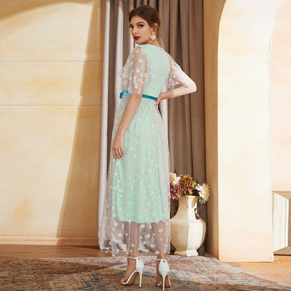 Beautifully Crafted Dress in a Classic Style