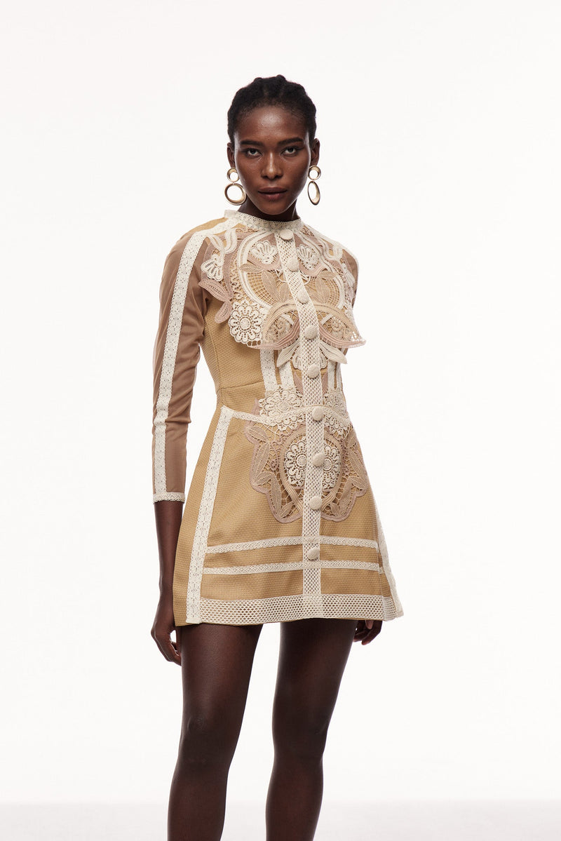 Polished Dress with an Effortless Classic Look