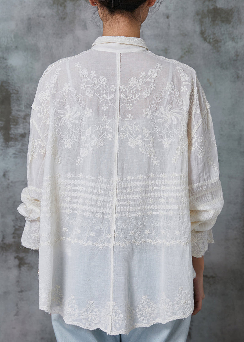 Beautifully Crafted Blouse in a Classic Style