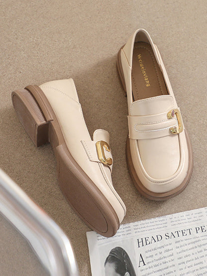 Well Tailored Shoes with a Graceful Silhouette