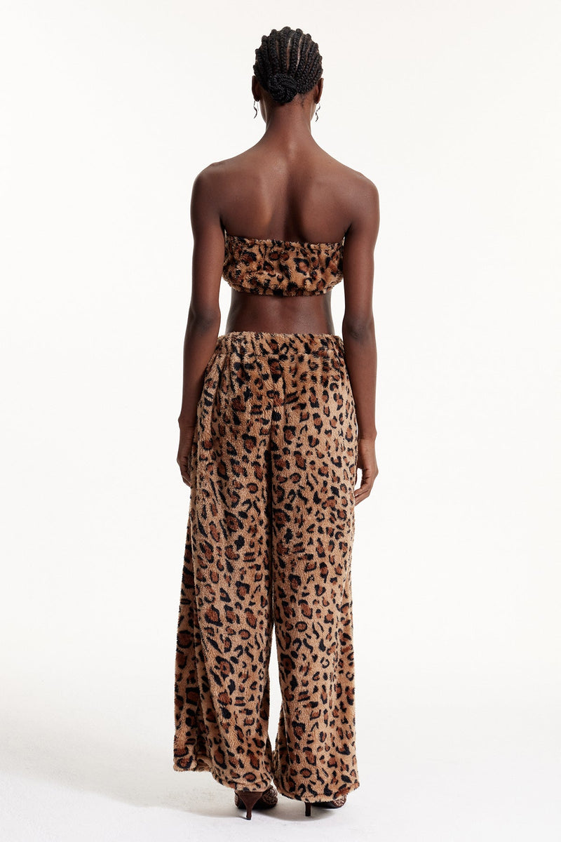 Beautifully Crafted Pants in a Classic Style