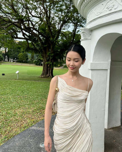 Classic Vintage & Enduringly Stylish Dress