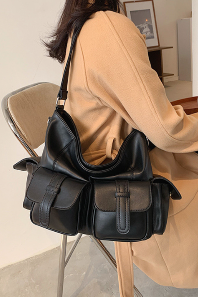Sophisticated Bag with a Clean Classic Look