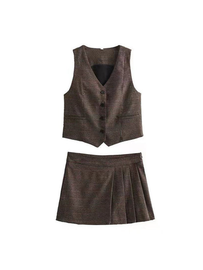 Well Tailored Coat with a Graceful Silhouette