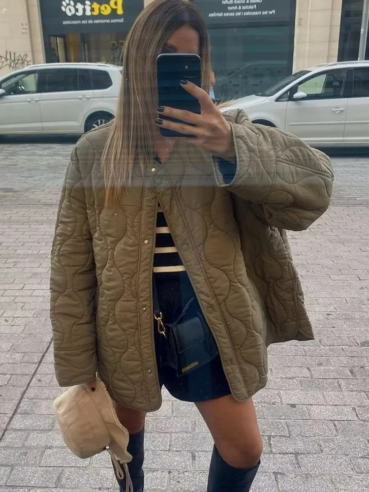 Elegantly Styled Jacket for Everyday Wear