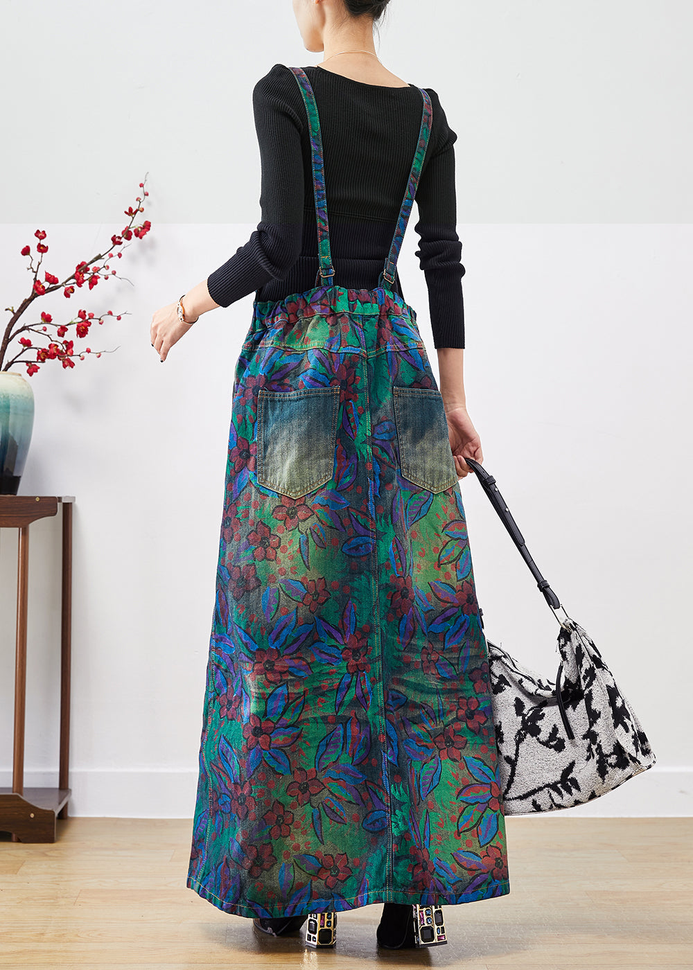 Well Tailored Garment with a Graceful Silhouette