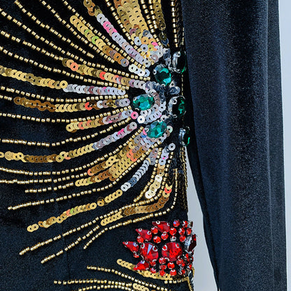 Beautifully Finished Dress in a Timeless Design