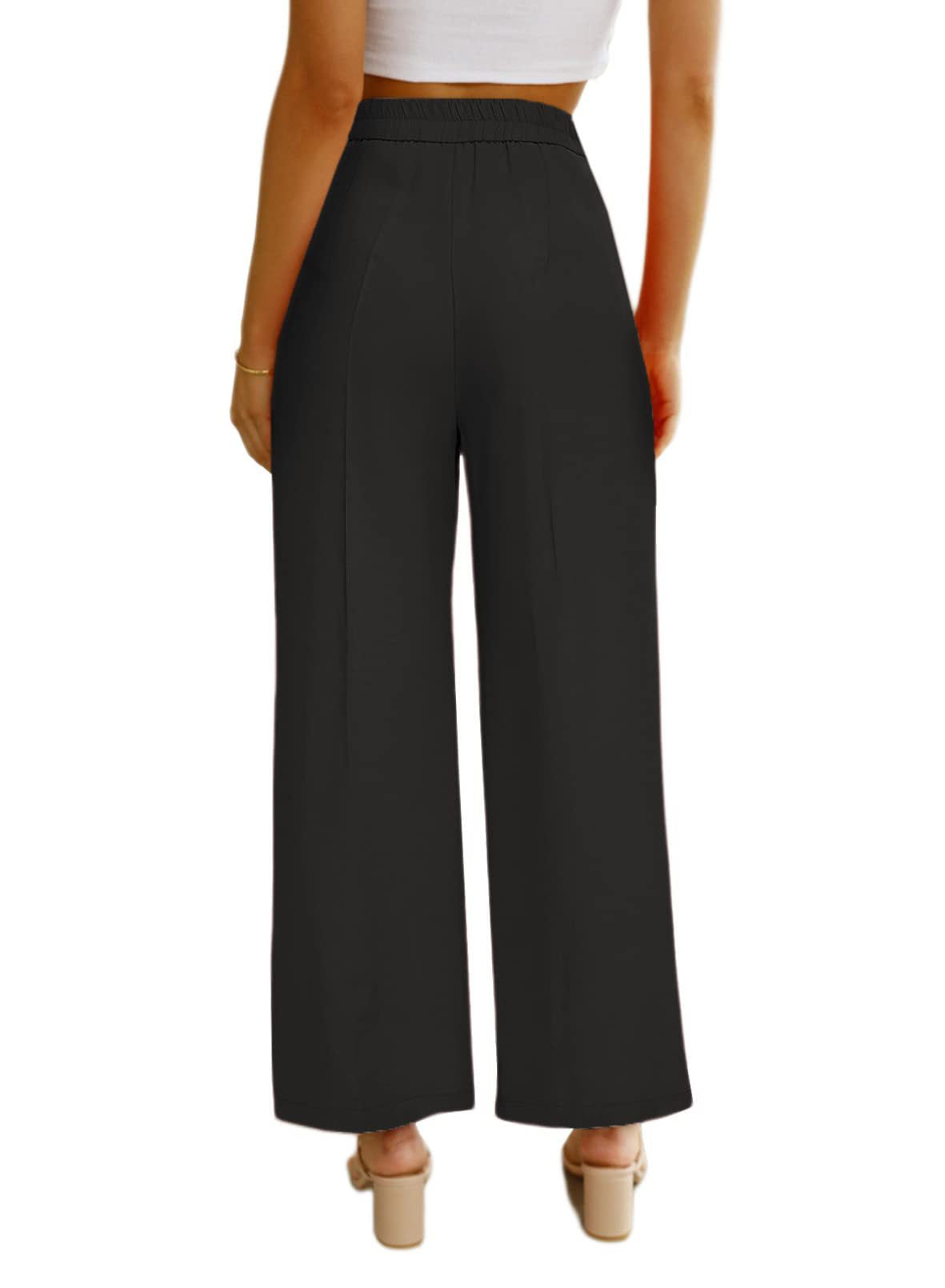 Effortlessly Elegant Garment with a Timeless Design