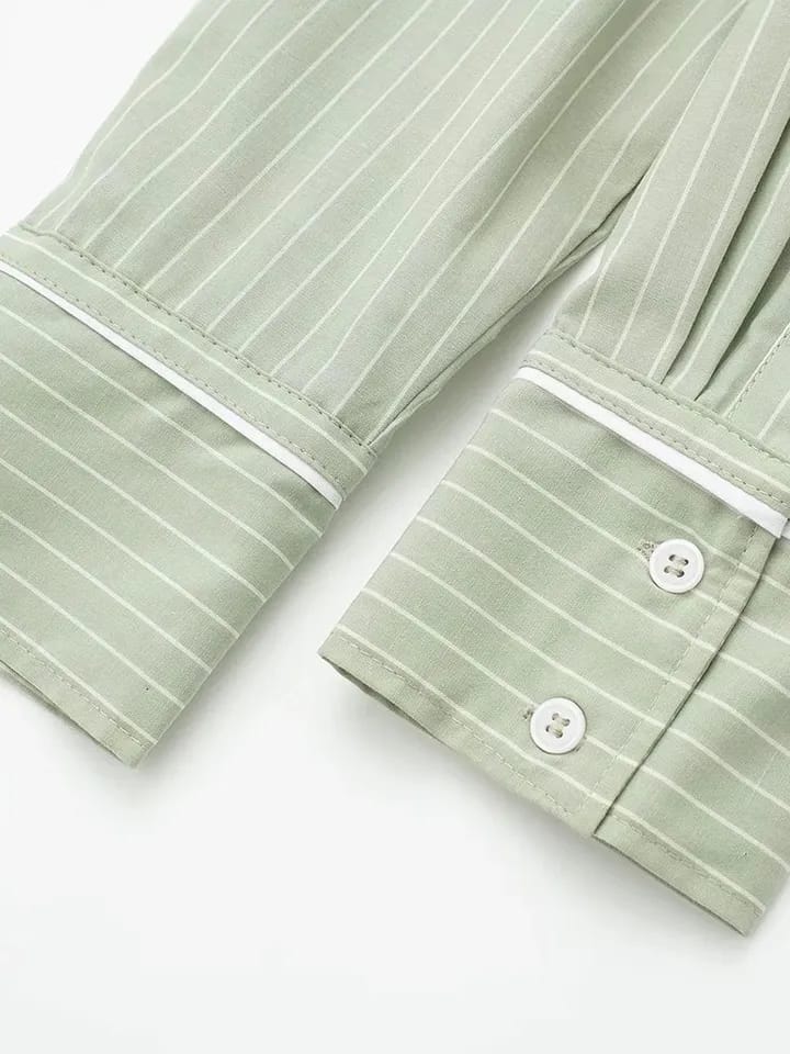 Sophisticated Pants with a Clean Classic Look