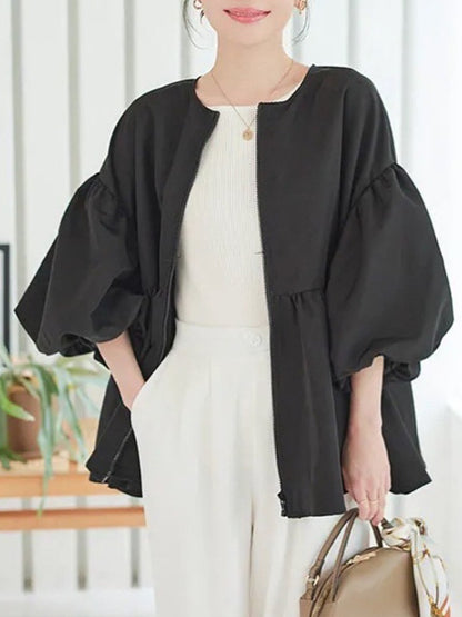 Effortlessly Elegant Garment with a Timeless Design