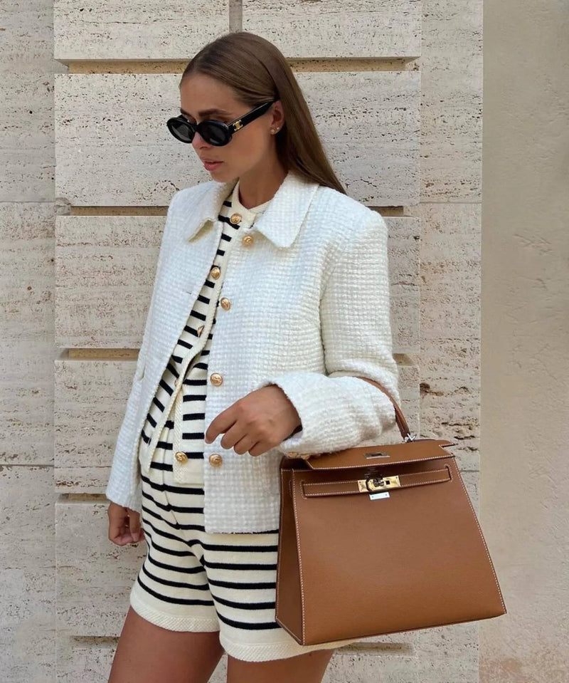 Effortlessly Elegant Garment with a Timeless Design