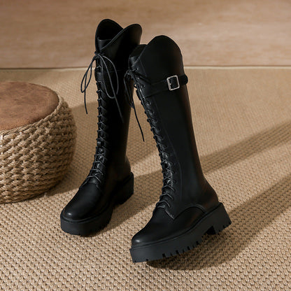 Beautifully Finished Boots in a Timeless Design