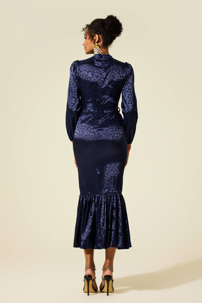 Sophisticated Dress with a Clean Classic Look